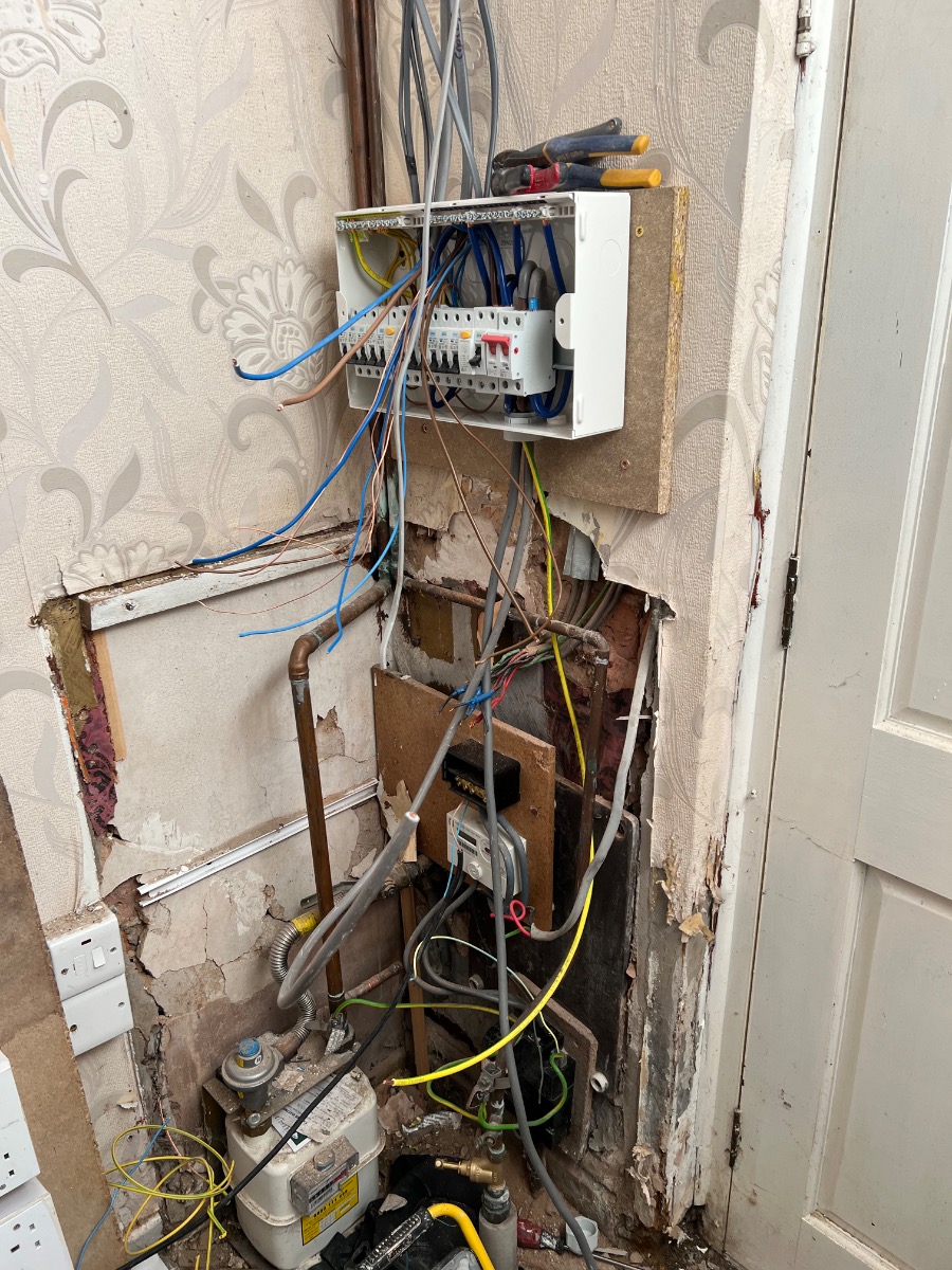 Electrician: Image 22